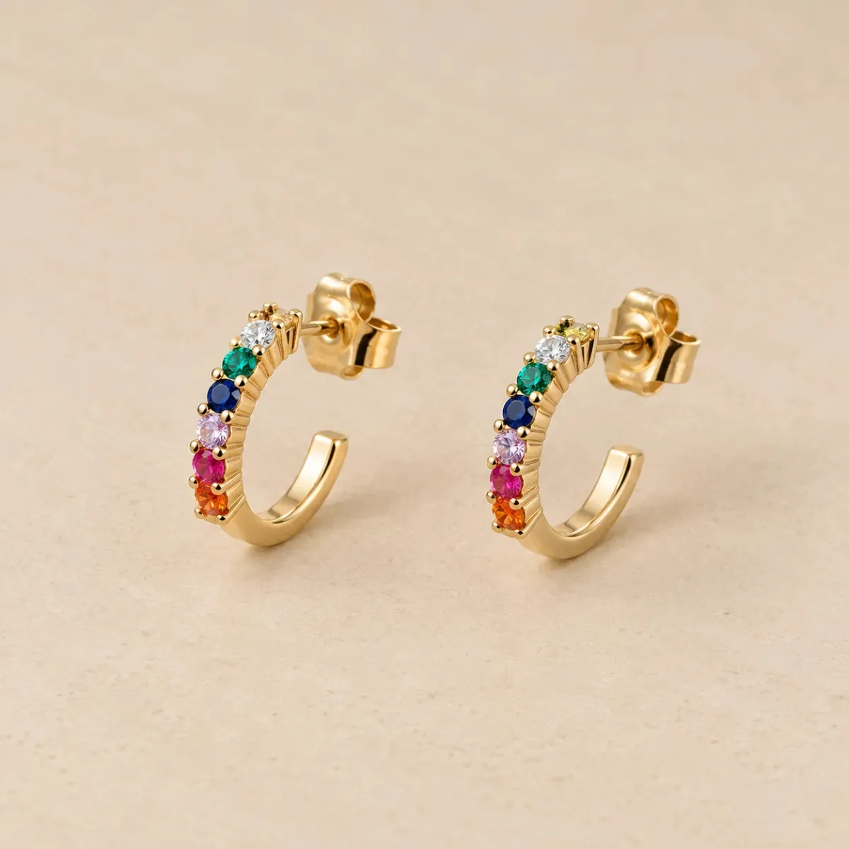 Brinco Argola com Zircônias Coloridas